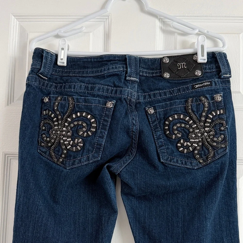 Women’s Miss Me Dark Blue Women's Straight-Leg Jeans size 30 JP6048T3
